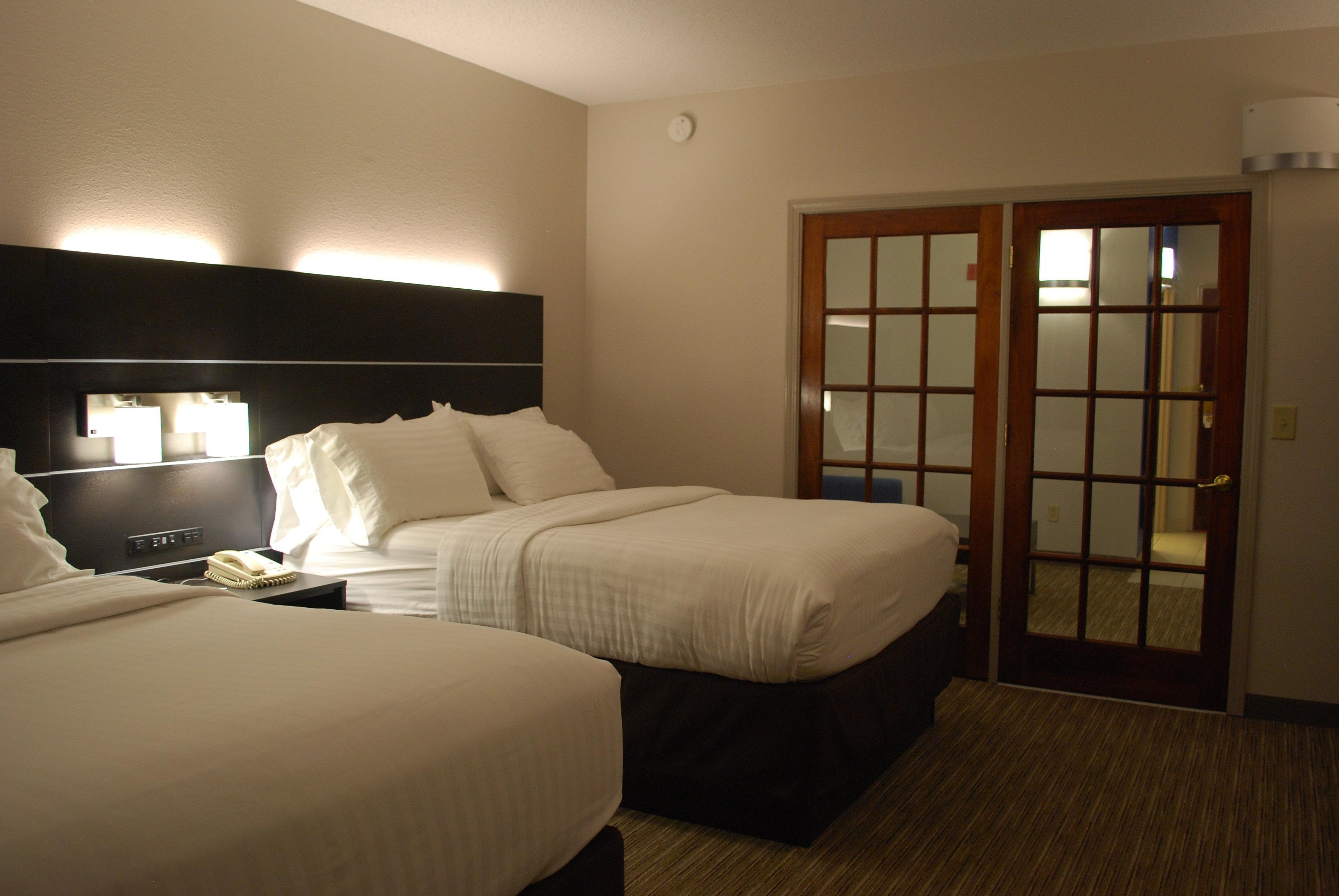 Holiday Inn Express Hotel & Suites Kingsport-Meadowview I-26 By Ihg Exterior foto