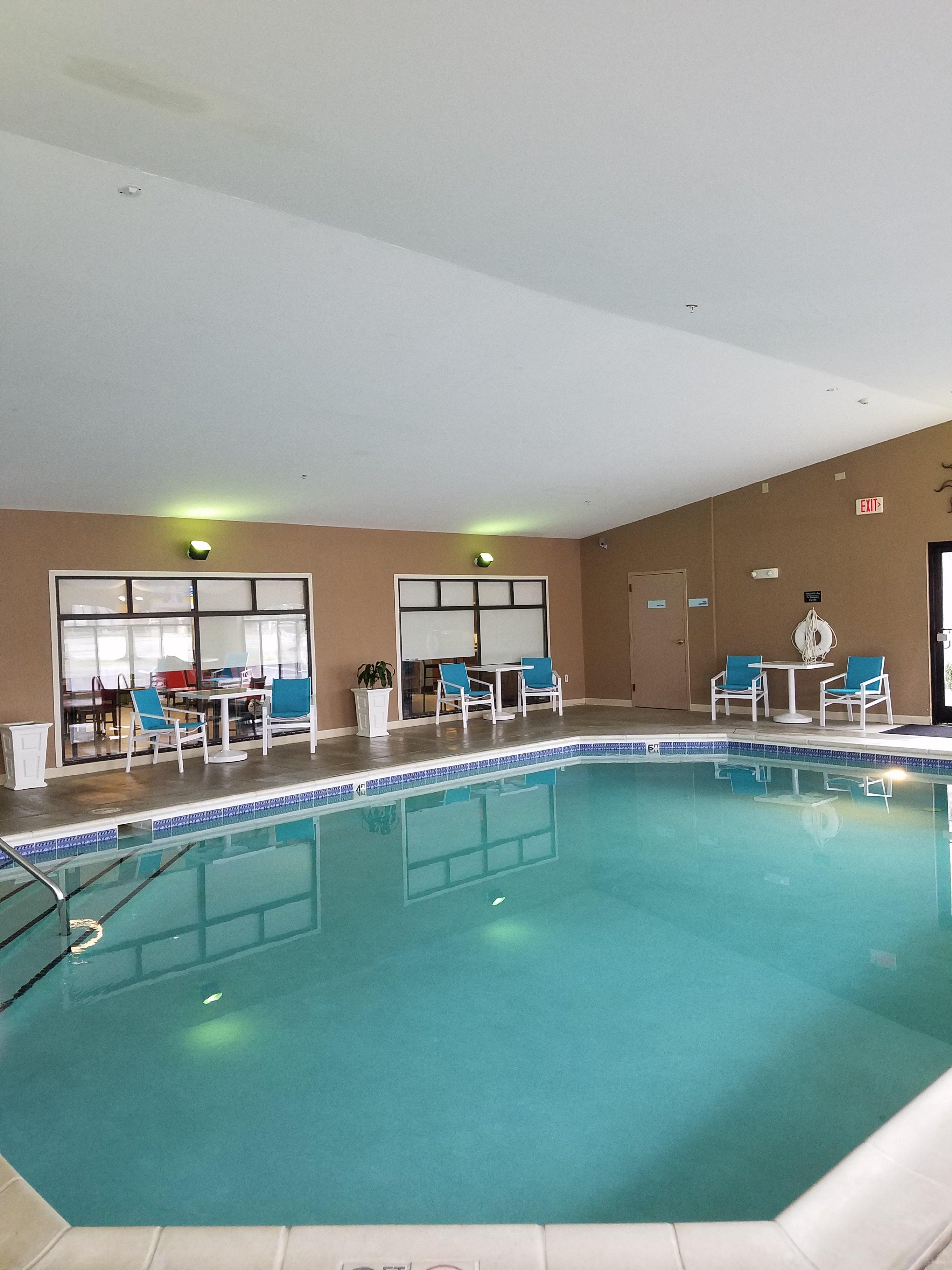 Holiday Inn Express Hotel & Suites Kingsport-Meadowview I-26 By Ihg Exterior foto