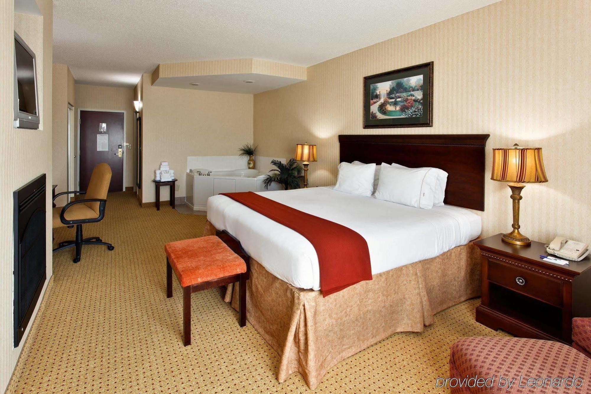 Holiday Inn Express Hotel & Suites Kingsport-Meadowview I-26 By Ihg Exterior foto