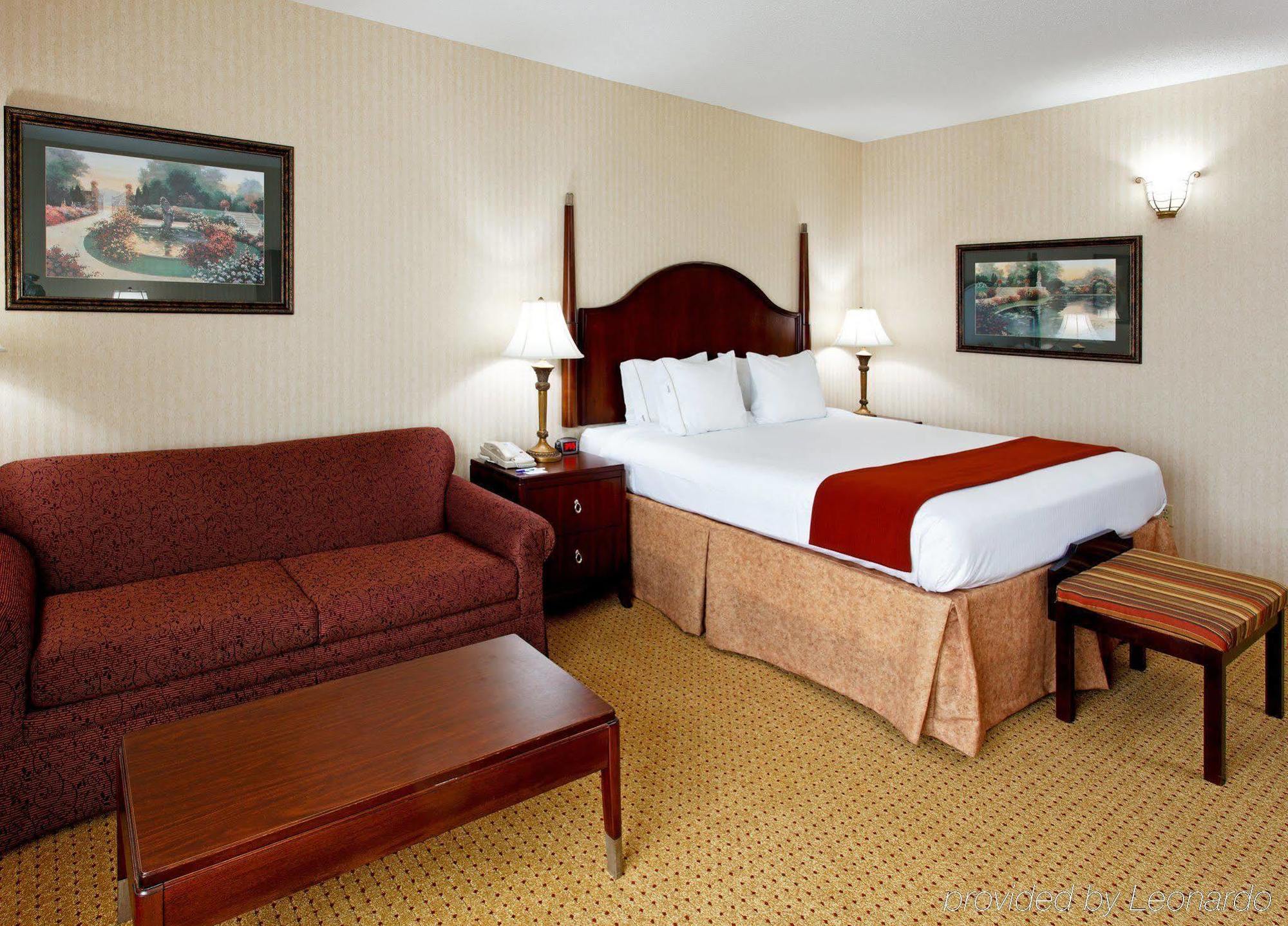Holiday Inn Express Hotel & Suites Kingsport-Meadowview I-26 By Ihg Exterior foto