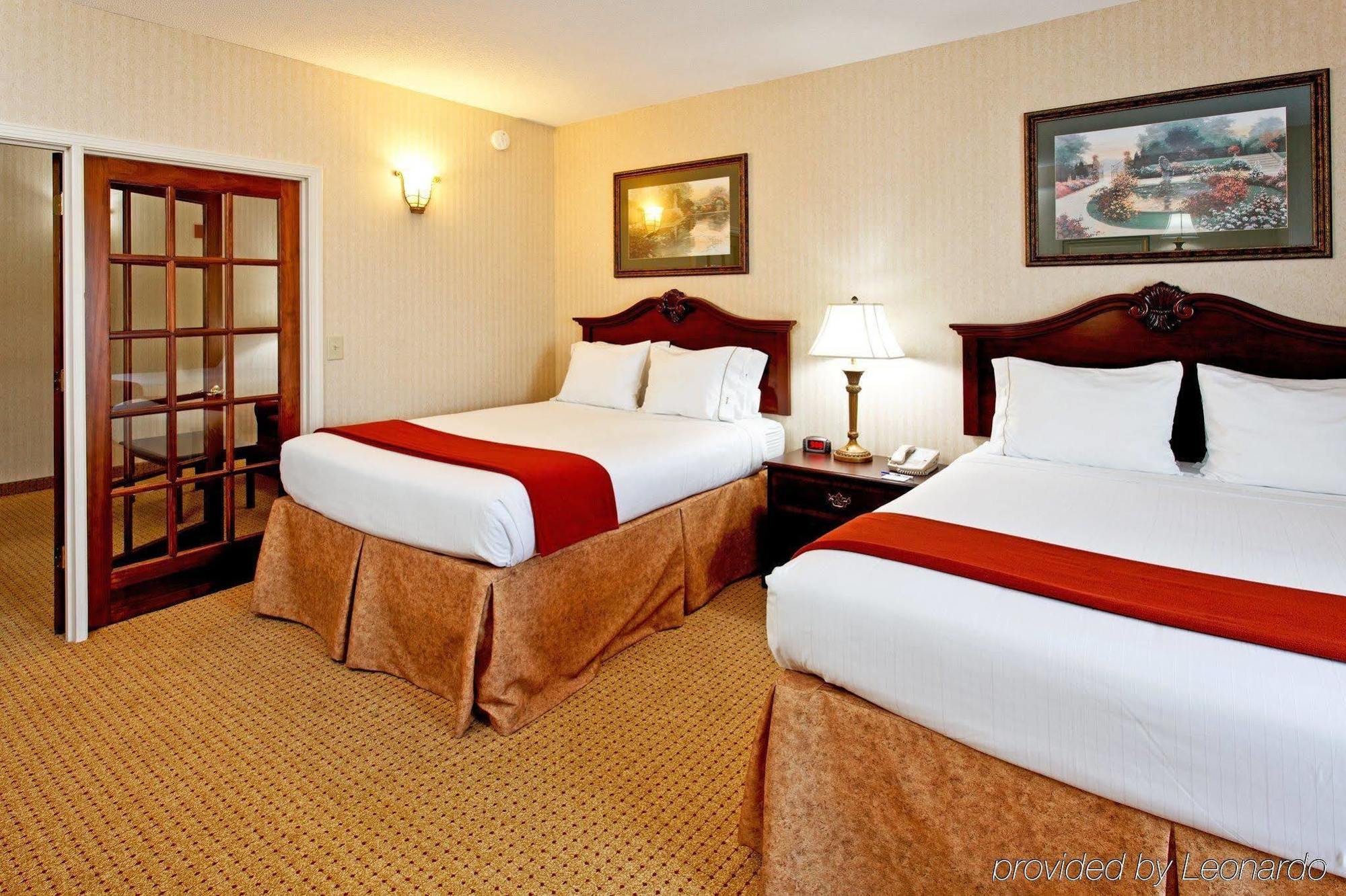 Holiday Inn Express Hotel & Suites Kingsport-Meadowview I-26 By Ihg Exterior foto
